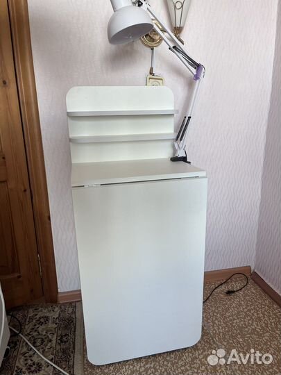 Маникюрный стол складной