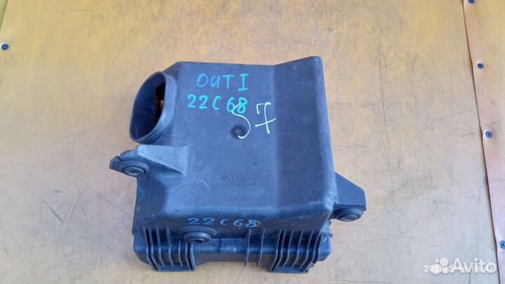 Корпус воздушного фильтра Mitsubishi Outlander 1