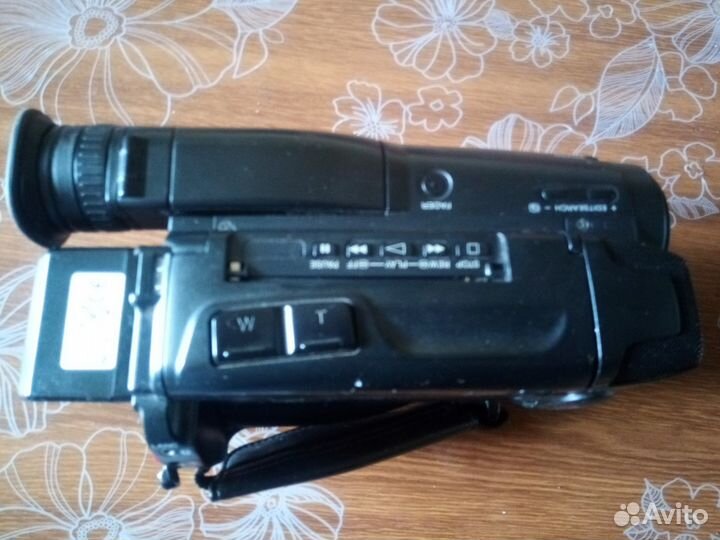 Видеокамера sony