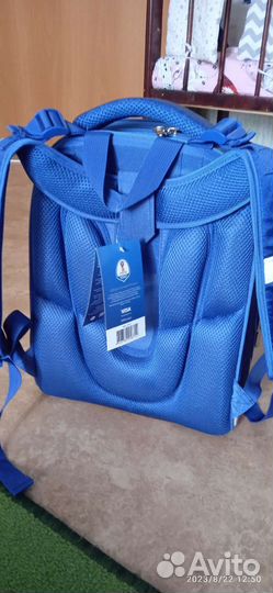 Школьный рюкзак