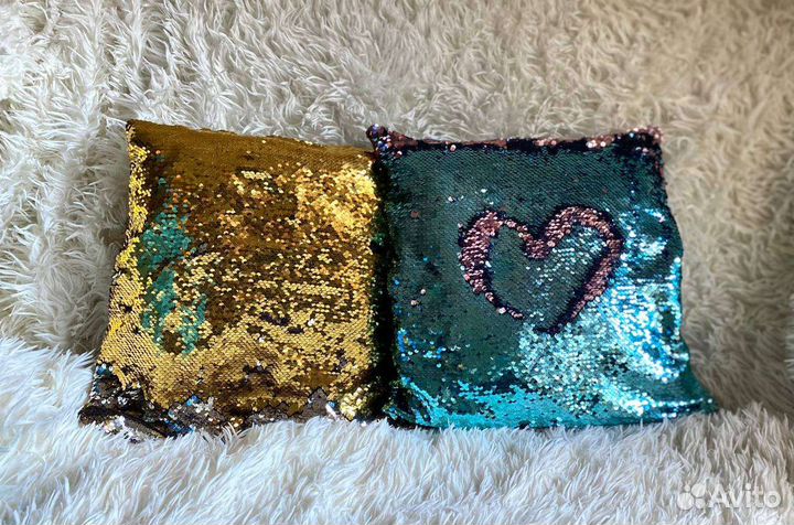 Декоративные подушки с пайетками
