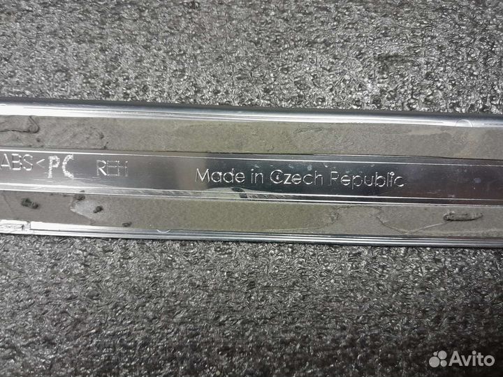 Накладка двери багажника Porsche Cayenne 958