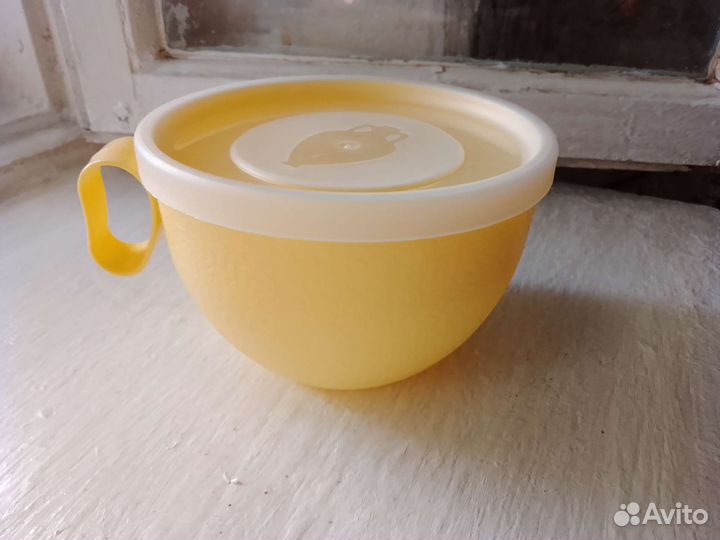 Кружка контейнер с герметичной крышкой