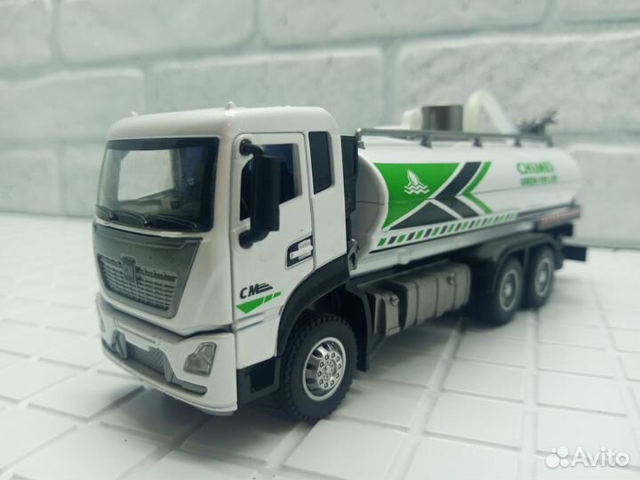 Металлическая машинка Грузовик - Цистерна