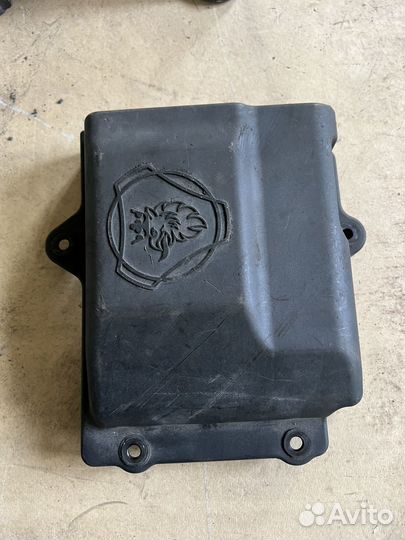 Защитная крышка блока ECU GMS 2325984