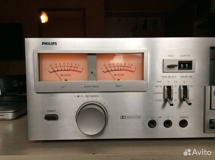 Кассетная дека Philips