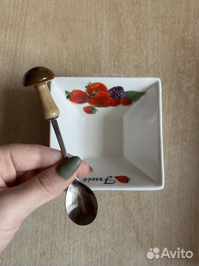 Пиалы фарфоровые с ложкой