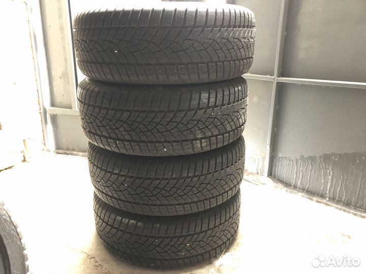 Goodyear UltraGrip Performance Gen-1 225/55 R17 101V
