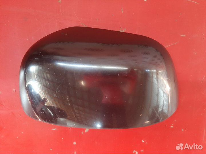 Накладка бокового зеркала заднего вида левая