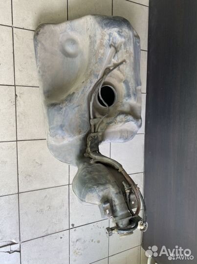 Бензобак VW Passat B3