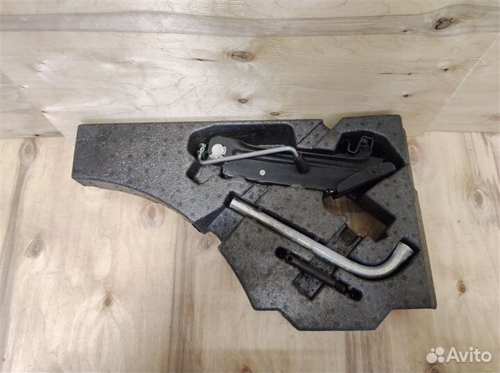 Ниша инструмента Vw Golf 6