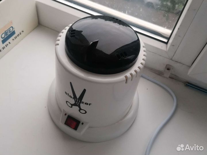 Стерилизатор для маникюрных инструментов