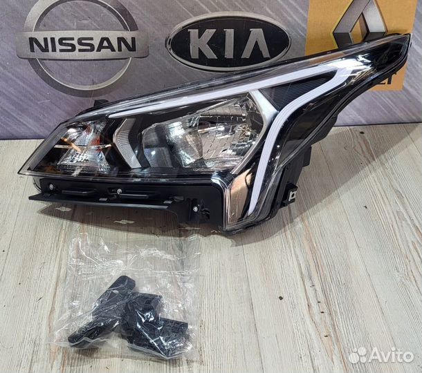 Фара Kia RIO X-line Лев