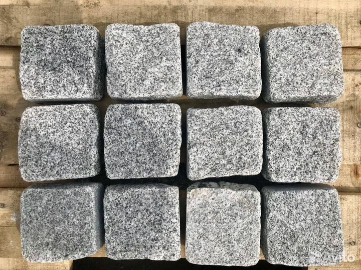 Пилено-колотая брусчатка