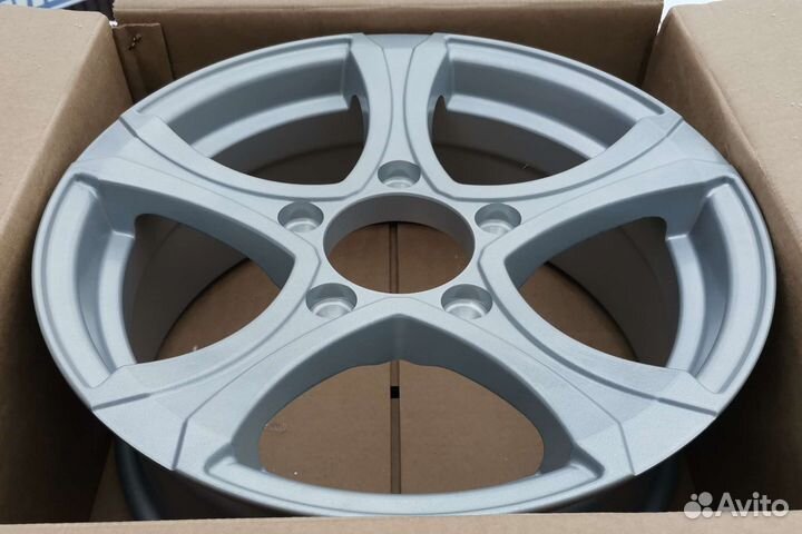 Нива, Шеви Нива R16 новые