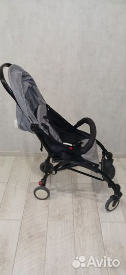 Прогулочная коляска yoya