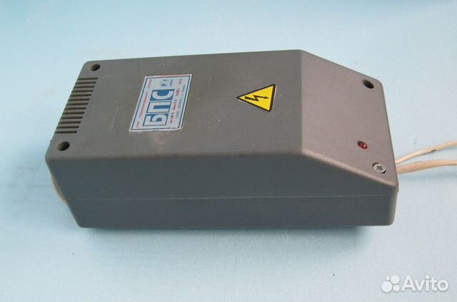 Блок питания стабилизированный 12В 1 А