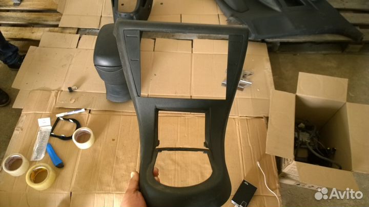 Панель центральной консоли Citroen C4