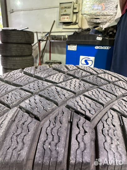 Continental ContiVikingContact 7 225/65 R17 T