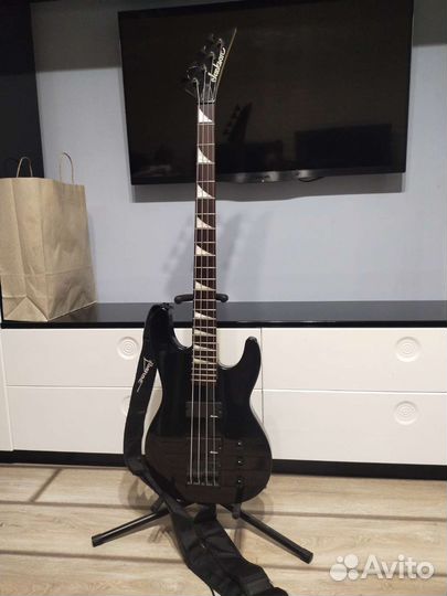 Бас гитара Jackson 4 струны JS2