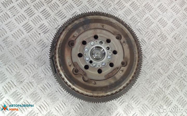 Маховик Mercedes-Benz Vito W639 2006