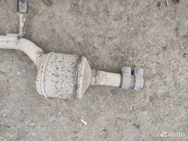 Труба глушителя приемная Renault Logan 2005 2014