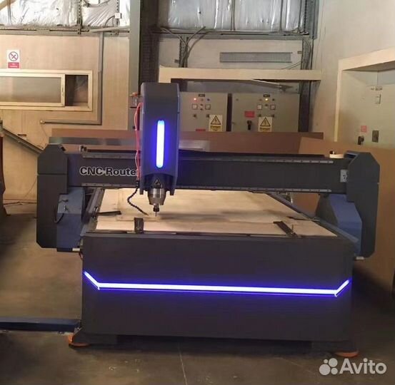Гравировально-фрезерный станок С чпу SM2030