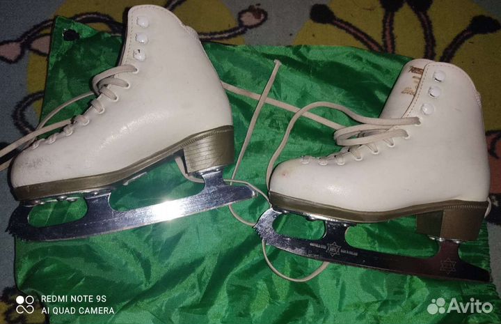 Фигурные коньки risport