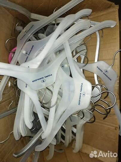 Вешалки плечики деревянные