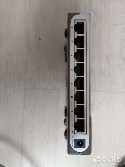 Ethernet Switch 10-100Mb 8 портов