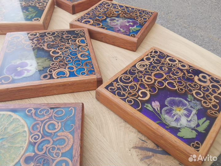 В наличии сервизные подставки под горячее