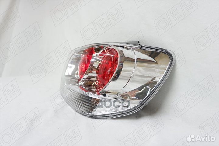 Фонарь правый Mitsubishi Outlander 1 (2003-2008) 1