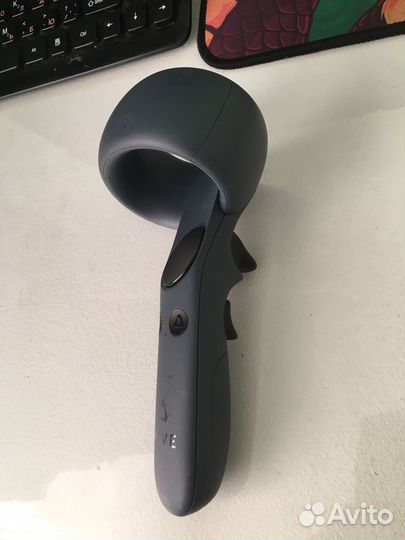 Контроллер HTC vive Focus Plus