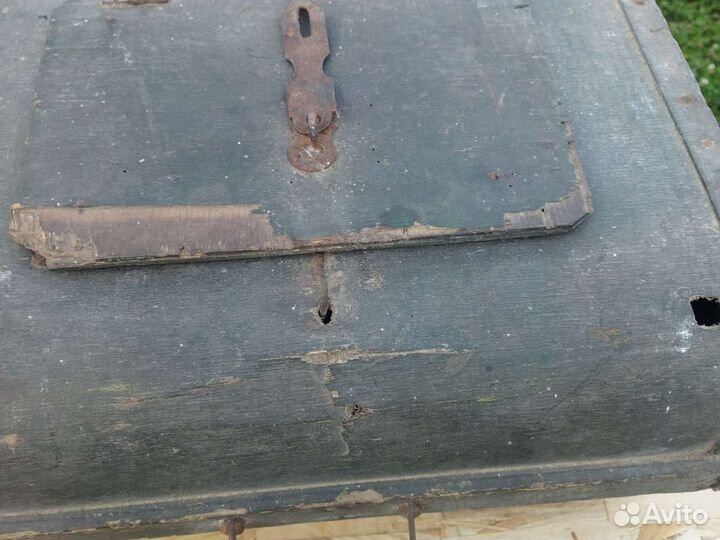 Чемодан деревянный старинный