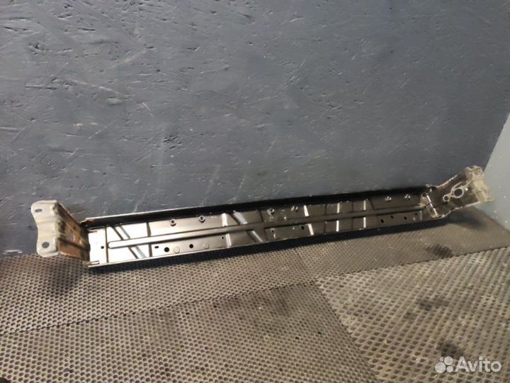 Усилитель пола багажника задний Lexus Rx 350