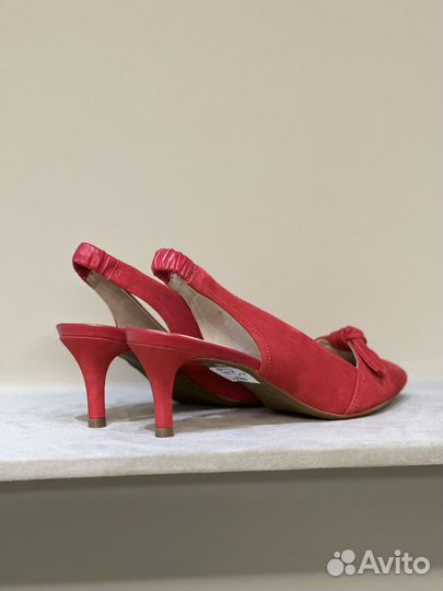 Босоножки женские