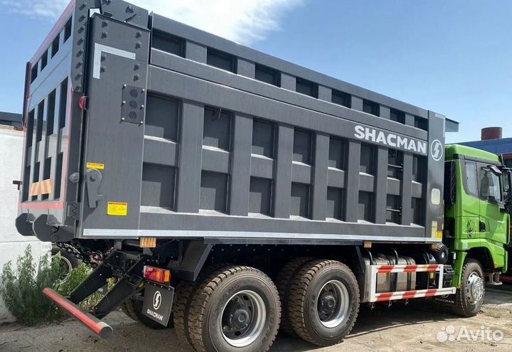 Shacman (Shaanxi) SX32586T384, 2022