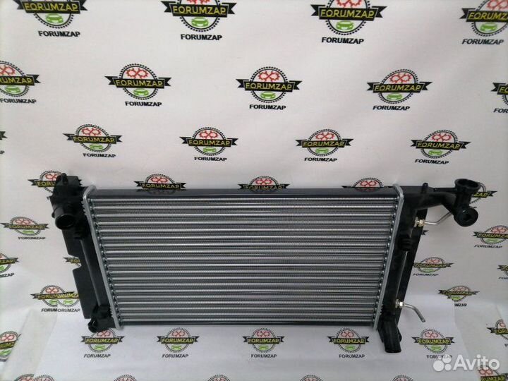 Радиатор охлаждения двигателя Toyota Corolla E120
