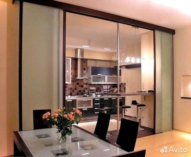 Стеклянная перегородка