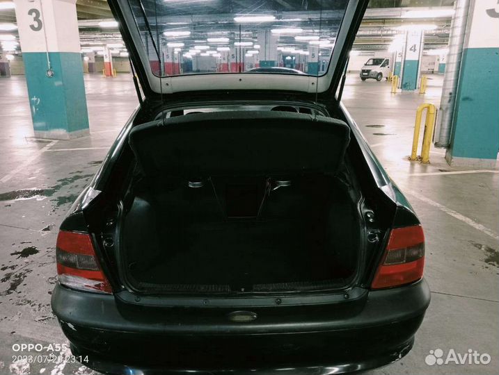 Opel Vectra 1.8 МТ, 1998, 398 000 км