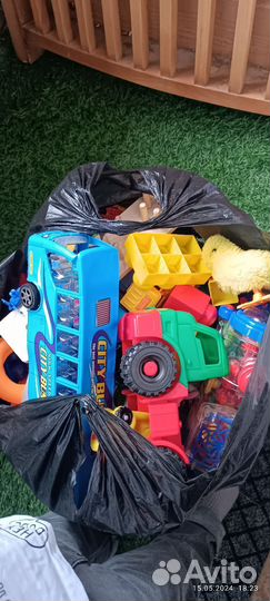 Развивающие игрушки для малышей