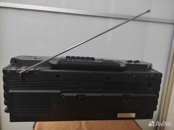 Магнитола sharp- twin