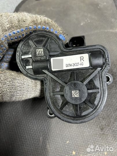 Мотор стояночного тормоза правый jaguar f-pace