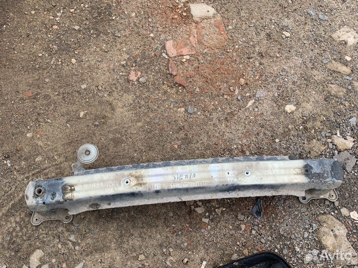 Усилитель переднего бампера LADA vesta