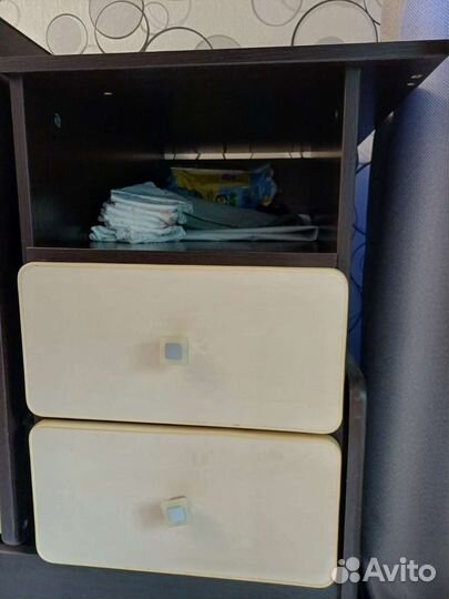 Продам кроватку растущую 2 в 1 с матрасом и тумбой