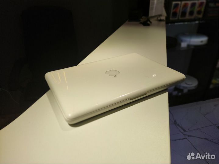 Apple MacBook 13 Mid 2010