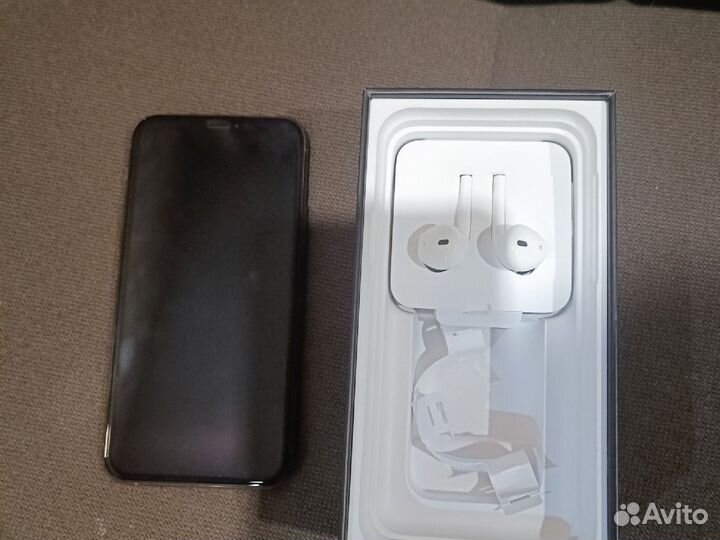 iPhone 11 Pro, 64 ГБ