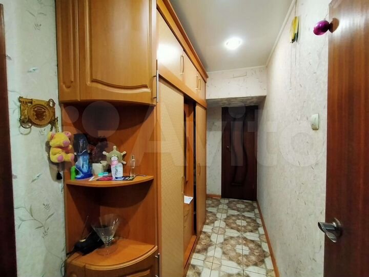 2-к. квартира, 50 м², 3/10 эт.