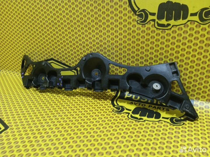 Кронштейн бампера задний левый Renault Logan L8