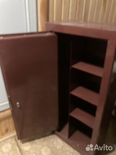 Шкаф металлический сейф